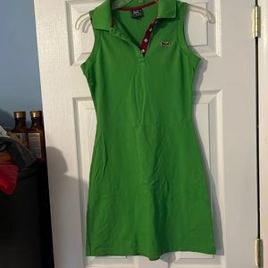 Le tiger polo sleeveless dress in green with pink details size sm in EUC